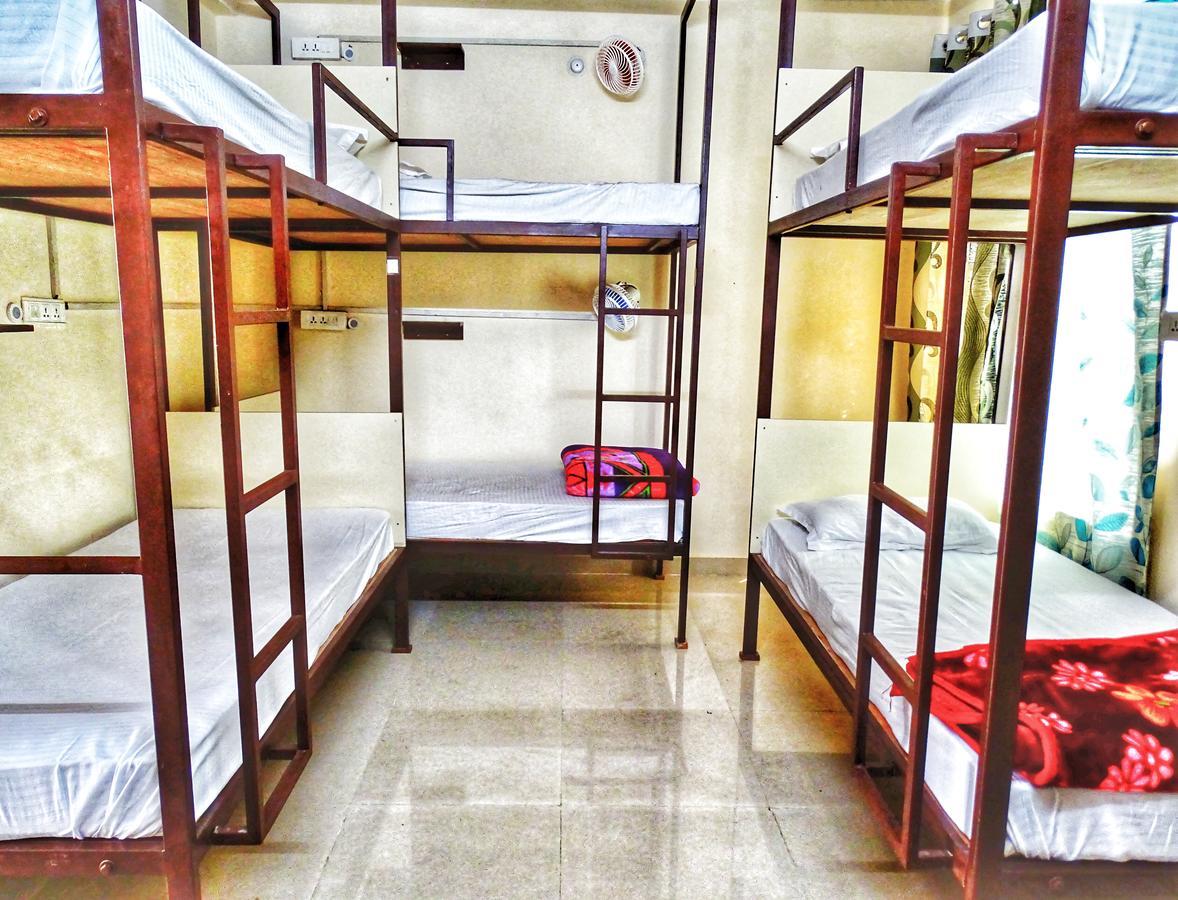 Hostel Cozy Beds Rishikesh Exterior photo