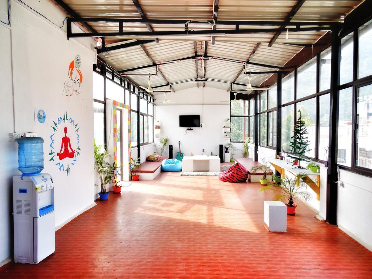 Hostel Cozy Beds Rishikesh Exterior photo